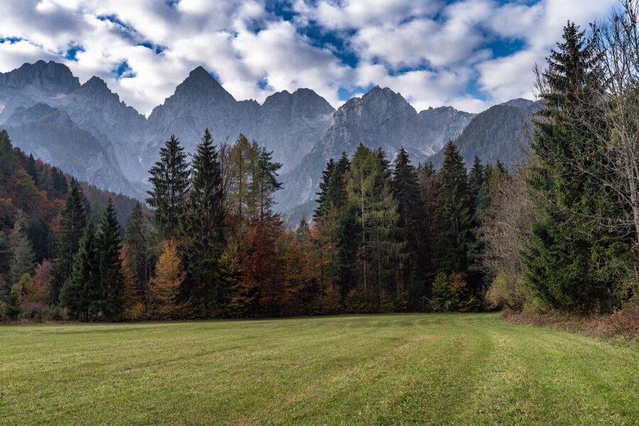 7 Alpine Wonders - Lago del Predil and the Italian border