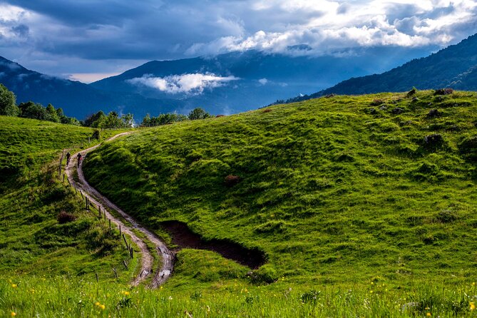 8-Day Private Mountain Bike Tour from Arnoldstein to Piran - Day 1: Arnoldstein, Mt. Peč, and the descent to Kranjska Gora