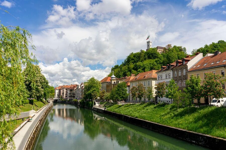 Best of Ljubljana: Private tour with Ljubljana born guide - Why this private Ljubljana walk works well