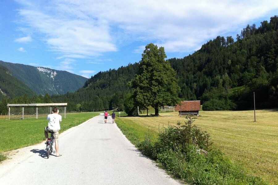 Bled: Mountain Bike Rental - Picking up the KTM bike in central Bled