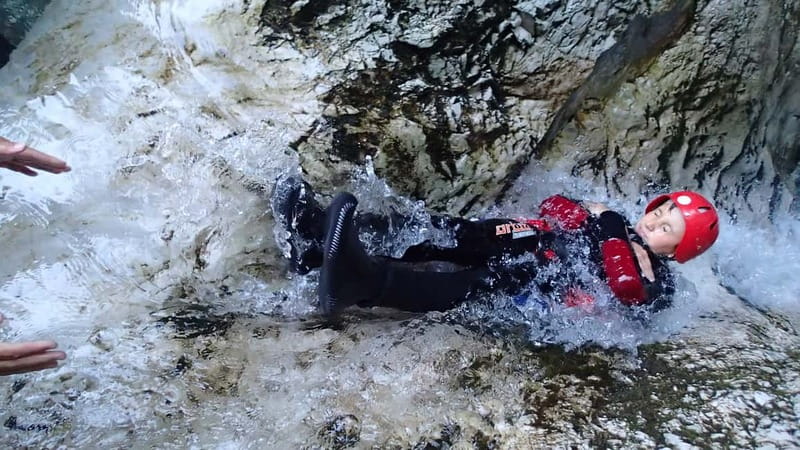 Bovec: Thrilling Canyoning in Sušec Gorge with Photo service - The guides make the difference