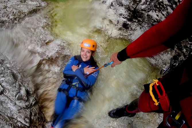 Canyoning Fratarica - Entering the canyon with ropes and water