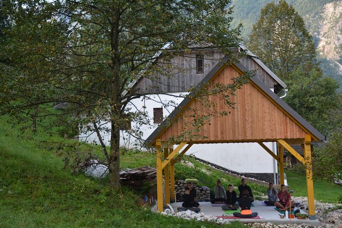 Everyday Yoga Class, Soča (Bovec) - Petra’s teaching style and mixed ability levels