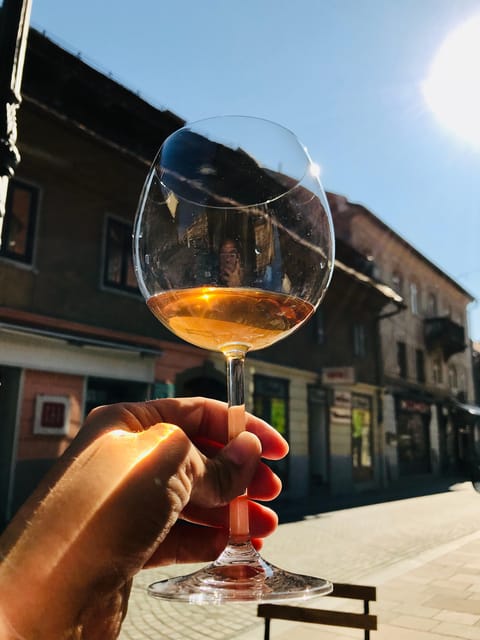 Food & Wine tour with a Sommelier - Booking details worth knowing