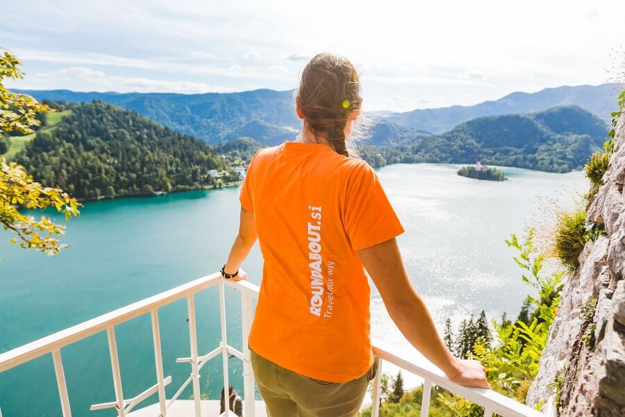 From Ljubljana: Day Trip to Bled and Vintgar Gorge - An Alpine lunch gives you a proper pause