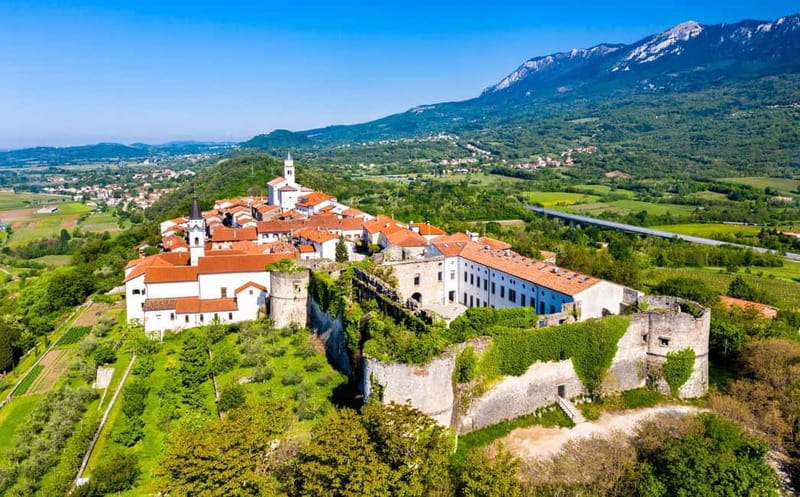 From Ljubljana: Vipava Valley Wine Express Tour - The drive through Karst country