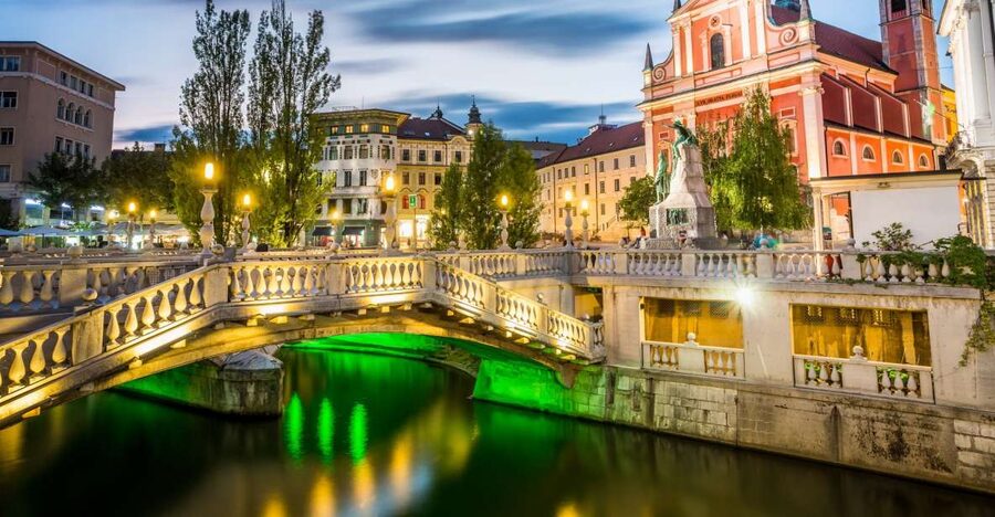 From Zagreb: Lake Bled & Ljubljana Private Day Trip - The drive from Zagreb into Slovenia