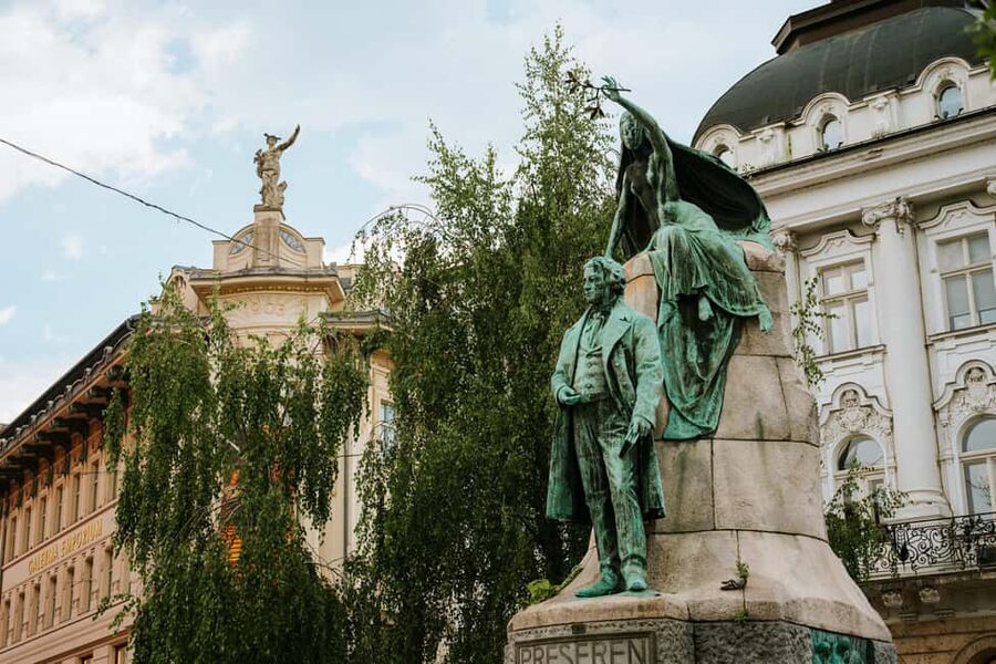 From Zagreb: Ljubljana, Postojna Cave & Predjama Castle Tour - Practical advice for making the day easier