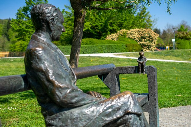 I LOV IT - Tivoli Park Tour - What the guide adds to a free park
