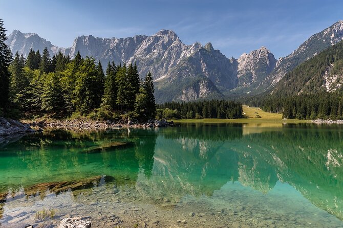 Lake Bled, Lake Bohinj. From Ljubljana/Zagreb/Piran/Postojna. - Crossing Lake Bled by pletna
