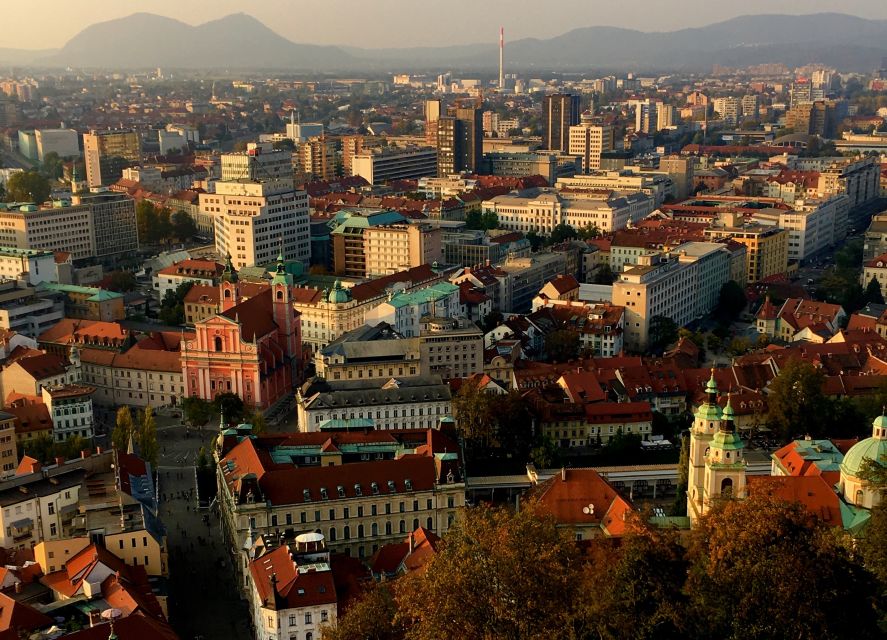 Ljubljana and Ljubljana Castle Sightseeing Tour - What the guides do best