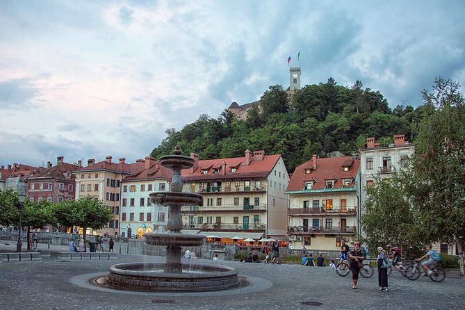 Ljubljana Castle: Entrance Ticket - Getting to Ljubljana Castle by funicular or on foot