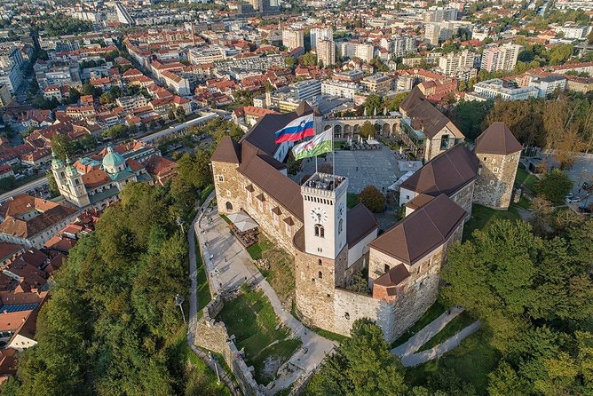 Ljubljana Castle: Entrance Ticket - The castle courtyard and first impressions