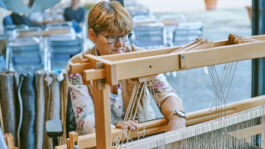 Ljubljana: Interactive Workshop with Experienced Weaver - The first part: meeting Mojca and seeing the loom