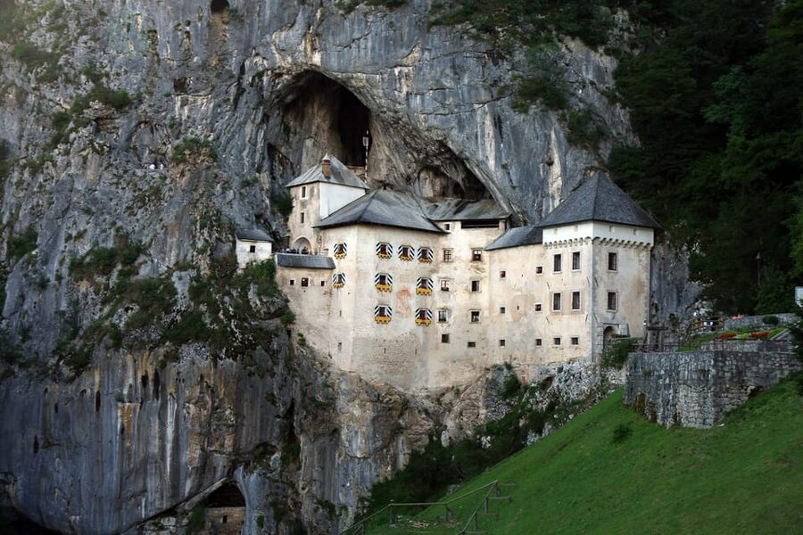 Ljubljana: Lake Bled, Postojna Cave, and Predjama Day Tour - Comfort, timing, and practical limits