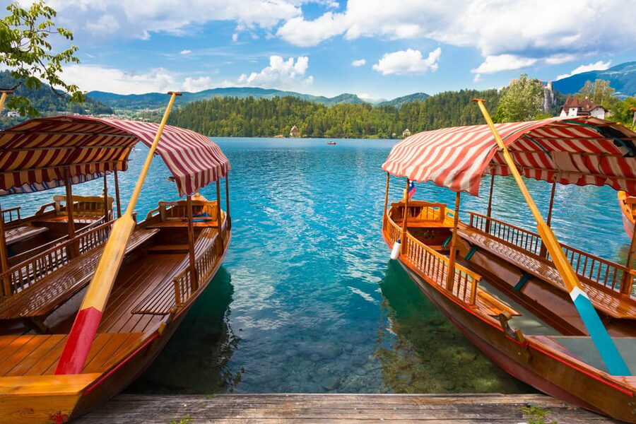 Ljubljana: Lake Bled, Postojna Cave, and Predjama Day Tour - The guide can make or break the pace