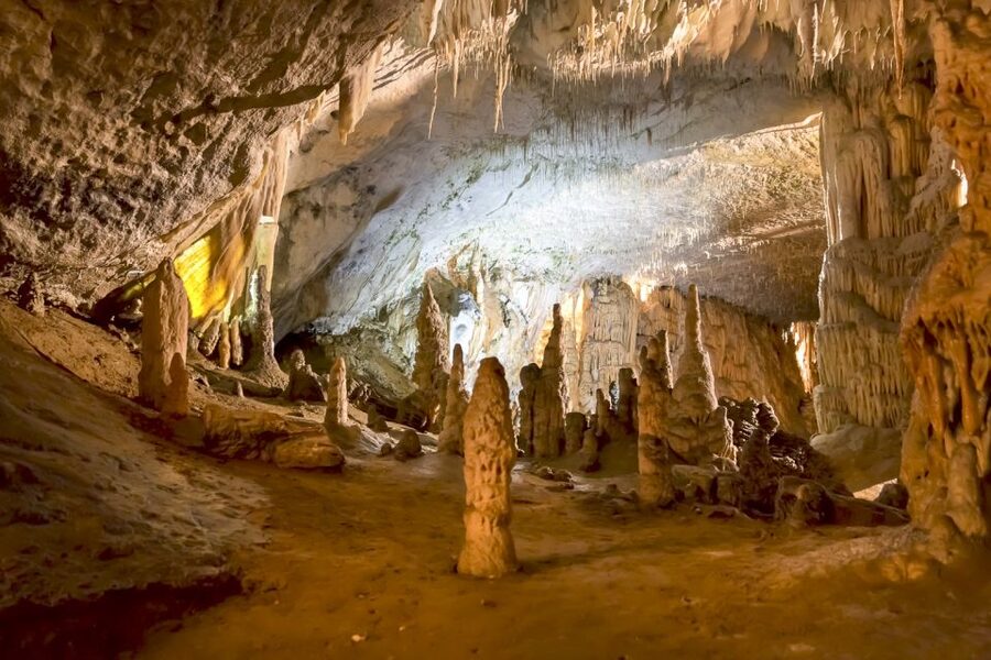 Ljubljana: Lake Bled & Postojna Cave Day Trip - Key points at a glance