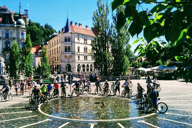 Ljubljana MTB Capital tour (e-bike enduro/all mountain) - Returning through Ljubljana’s Old Town