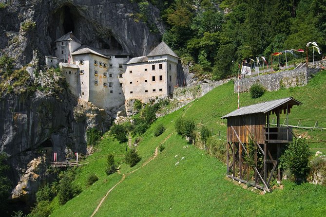 Ljubljana: Postojna cave & Predjama castle small group tour - Key points before you book