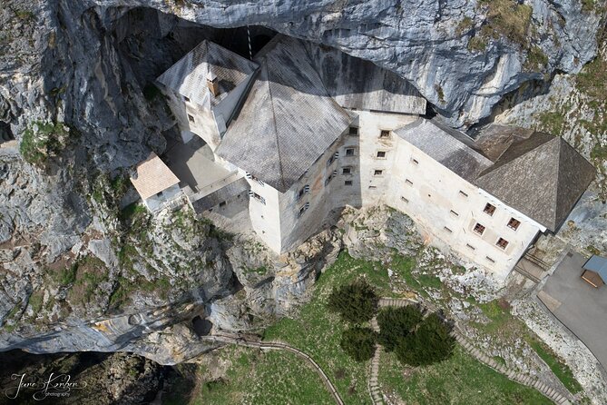 Ljubljana: Postojna cave & Predjama castle small group tour - How the schedule works in real life