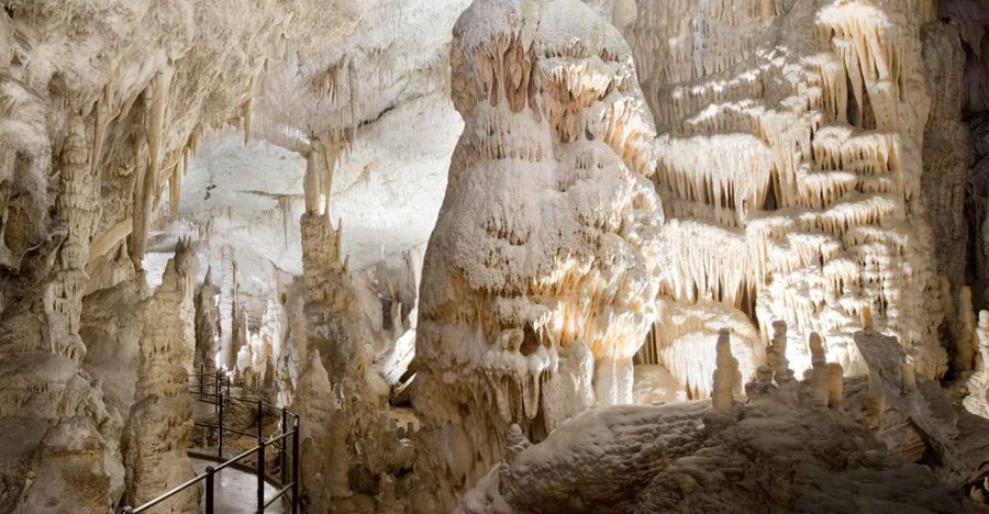 Ljubljana: Postojna Cave & Predjama Castle Tickets and Tour - Predjama Castle, a fortress in the rock