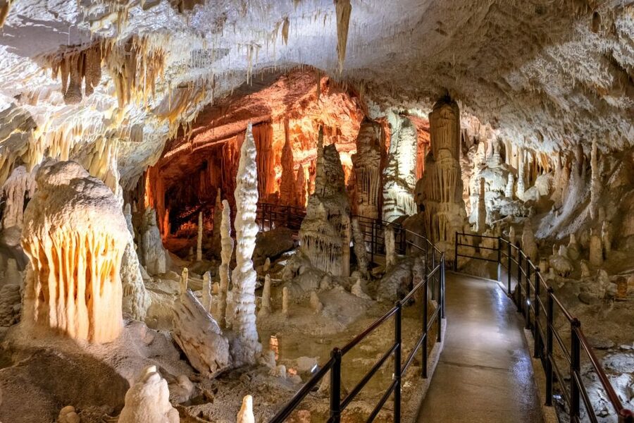 Ljubljana: Postojna Cave & Predjama Castle Tickets and Tour - What the schedule really feels like