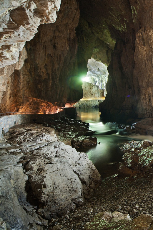Ljubljana: Škocjan Caves, Rakov Škocjan & Predjama castle - Predjama Castle and the €22 Decision