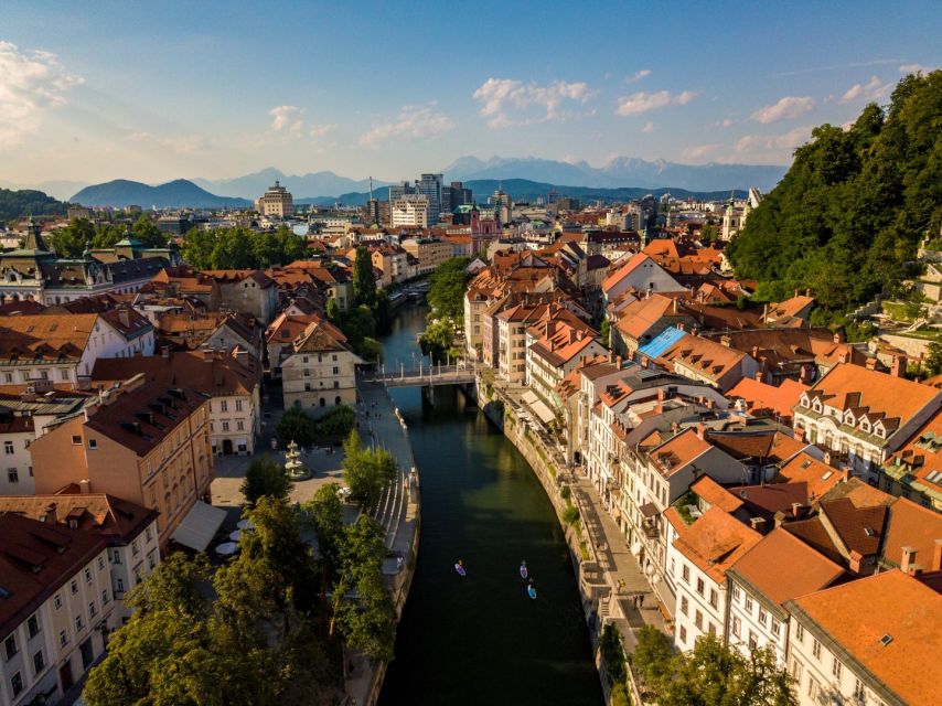 Ljubljana: Stand-Up Paddle Boarding Tour - Games, yoga poses, and a quiet pause