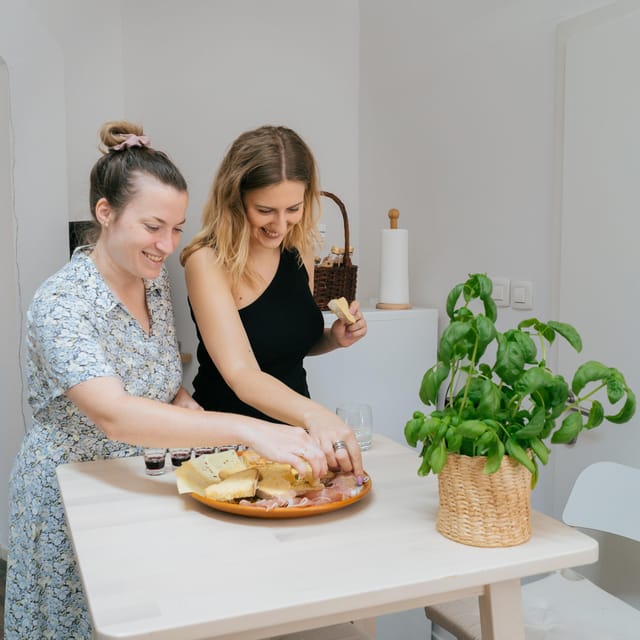 Ljubljana: Traditional Slovenian štrukelj Cooking Class - Who will enjoy this class most