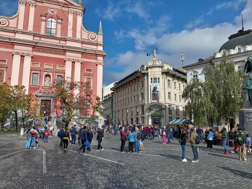Ljubljana: Wonderful tour fun experience time history - Trg francoske revolucije and the Roman thread