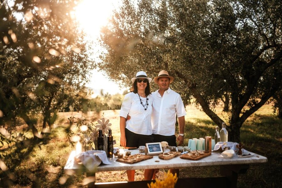 Olive Oil Tasting a Journey of Flavors and Aromas - Language, clothing, and practical timing