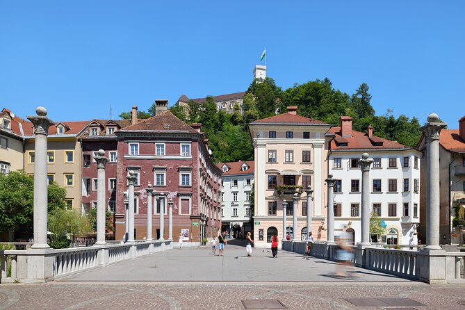 Private 3 hours walking Guided Immersion tour through Ljubljana - Plečnik’s National and University Library
