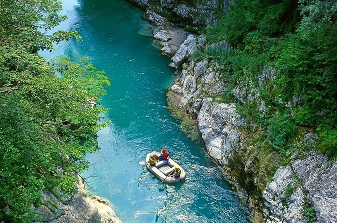 Rafting experience on Soča river from Ljubljana - Lunch and flexible stops in Bovec