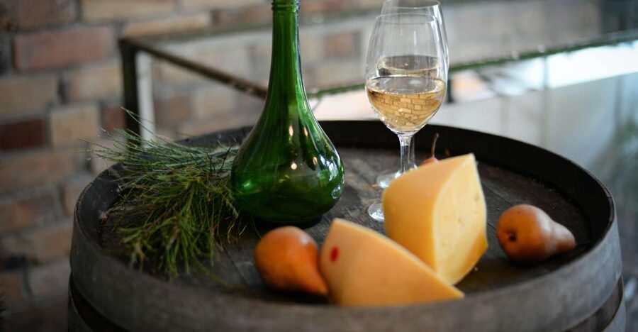 Sip & Step: A Flavorful Walk Through Koper's History - From the cruise terminal to Muda Gate