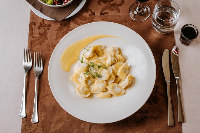 Traditional Slovenian Dinner and Show - Who should book this evening?