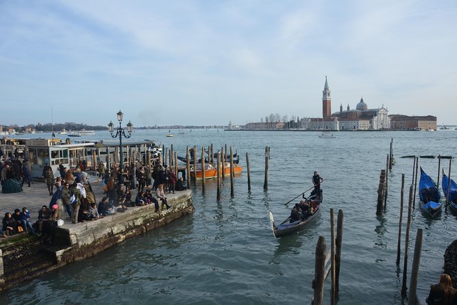 Trip to Venice from Piran with a comfortable van - What the $109.90 price really includes
