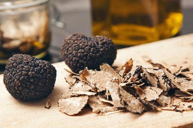 Truffle Hunting & Wine Tasting In Istria (private V.i.p. Tour) - Meeting the third-generation truffle family