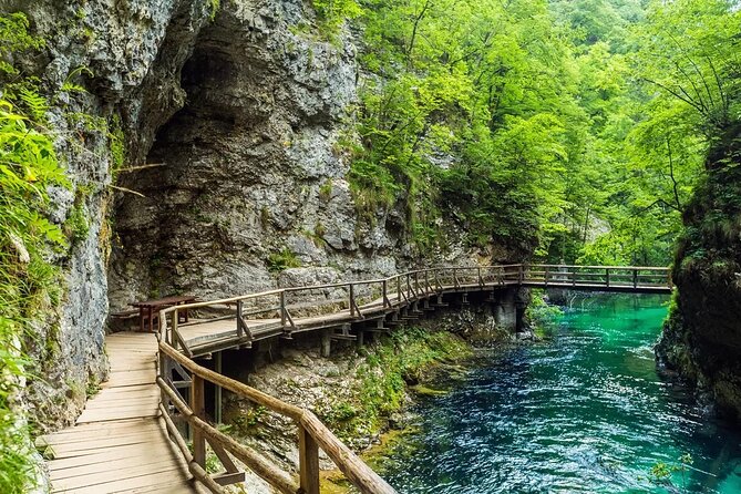Vintgar gorge e-bike trip self-guided - Riding from Bled through Slovenian countryside